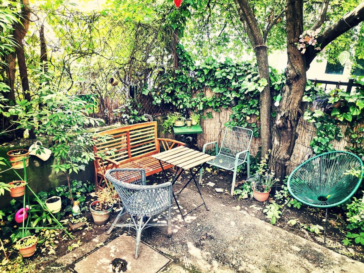 Flat In Historic Villa With Your Own Private Garden, Near City Park 布达佩斯 外观 照片